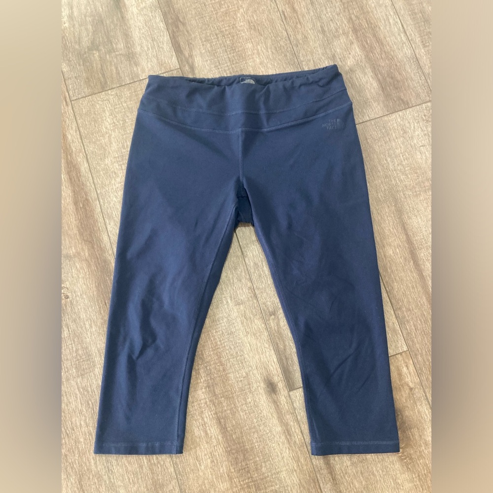 The North Face women’s L capri cropped leggings